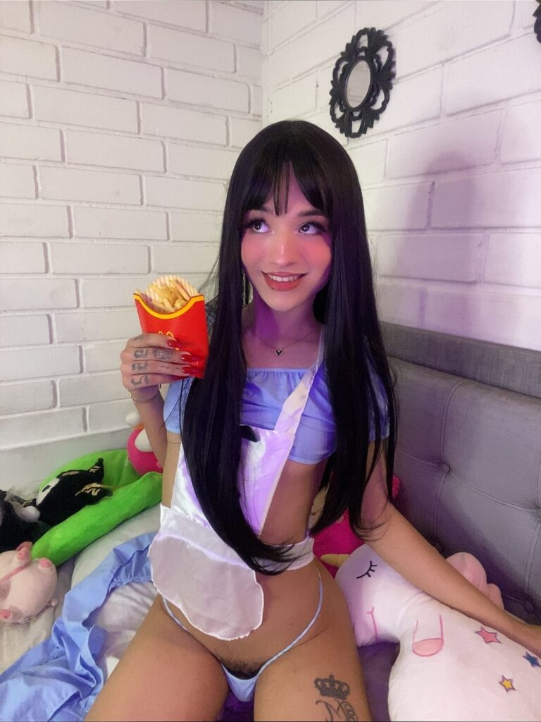 Mila Suprise OnlyFans Sverige – @miakitty.ts