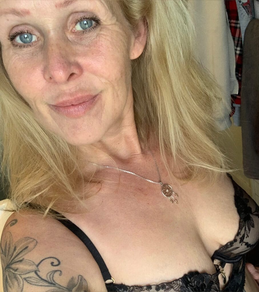 @missmirka OnlyFans - @missmirka
