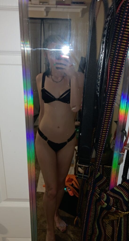 Pillow Princess OnlyFans - @msgoldenshowers