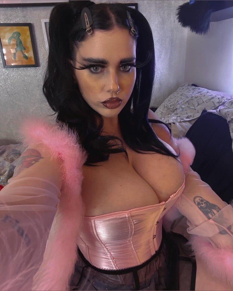 nikkimichay OnlyFans - @nikkimichay