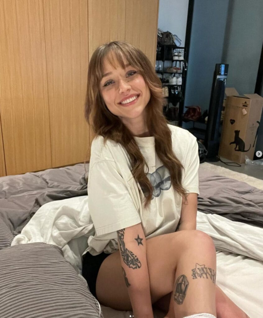 Sabrina (Link in Bio!) OnlyFans - @sabrinanichole