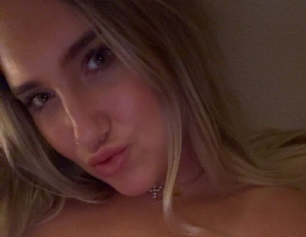 Sophie Blake OnlyFans - @therealsophieblake